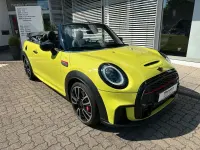 Gebraucht Mini John Cooper Works 231 PS (169 kW) 2023 Zesty yellow Kleinwagen