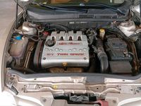 Gebraucht Alfa Romeo 147 105 PS (77 kW) 2004 Grau Kleinwagen