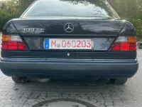 Second-hand Mercedes E300 179 CP (131 kW) 1992 Albastru Coupe