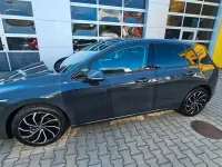 Gebraucht VW Golf VIII Life 131 PS (96 kW) 2022 Grau Limousine