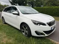 Gebraucht Peugeot 308 Allure 131 PS (96 kW) 2015 Weiß Kombi