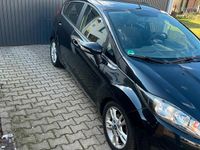 Gebraucht Ford Fiesta 75 PS (55 kW) 2014 Schwarz Kleinwagen