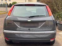 Usata Ford Focus 100 CV (73 kW) 2003 Grigio Berlina