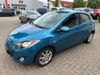 Gebraucht Mazda 2 Active 84 PS (61 kW) 2010 Blau Kleinwagen