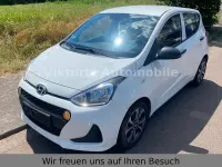 Gebraucht Hyundai i10 Basis 67 PS (49 kW) 2017 Weiß Kleinwagen