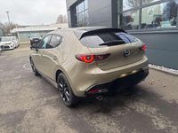 Neu Mazda 3 Homura-Line 140 PS (102 kW) 2026 Zircon sand Limousine