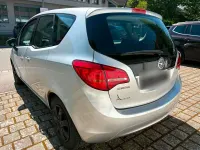Gebraucht Opel Meriva 75 PS (55 kW) 2010 Silber Van / Kleinbus
