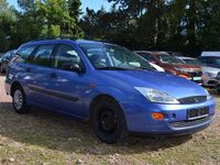 Gebraucht Ford Focus Ambiente 116 PS (85 kW) 1999 Blau Kombi