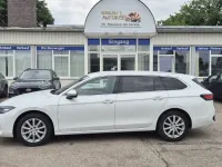 Gebraucht VW Passat IQ Drive 150 PS (110 kW) 2024 Weiß Kombi