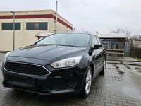 Gebraucht Ford Focus 101 PS (74 kW) 2017 Schwarz Kombi