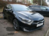 Neu Kia Ceed Style 140 PS (102 kW) 2025 Schwarz Kleinwagen