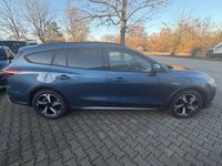 Gebraucht Ford Focus Active X 116 PS (85 kW) 2025 Blau Limousine