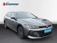Gebraucht VW Passat Elegance 150 PS (110 kW) 2025 Grau Kombi