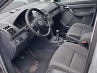 Gebraucht VW Touran 100 PS (73 kW) 2005 Silber Van / Kleinbus