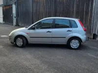 Gebraucht Ford Fiesta 80 PS (58 kW) 2005 Silber Kleinwagen