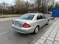 Gebraucht Mercedes C180 Elegance 129 PS (94 kW) 2001 Silber Limousine