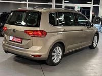 Gebraucht VW Touran Highline 150 PS (110 kW) 2016 Beige Van / Kleinbus