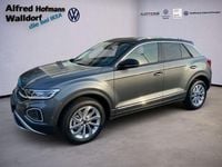 Second-hand VW T-Roc Style 150 CP (110 kW) 2024 Gri SUV