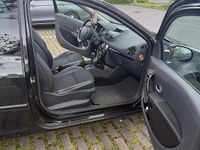 Gebraucht Renault Clio II 110 PS (80 kW) 2011 Schwarz Kleinwagen