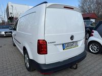 Gebraucht VW Caddy Highline 102 PS (75 kW) 2016 Weiß Van / Kleinbus
