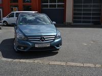 Gebraucht Mercedes B200 156 PS (114 kW) 2013 Blau Van / Kleinbus