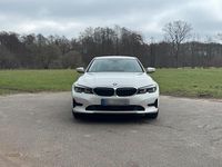 Gebraucht BMW 318 150 PS (110 kW) 2020 Weiß Limousine