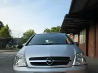 Gebraucht Opel Meriva 90 PS (66 kW) 2003 Silber Van / Kleinbus