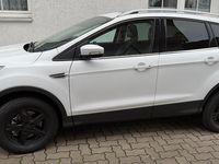 Gebraucht Ford Kuga Titanium 180 PS (132 kW) 2015 Weiß SUV