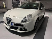 Gebraucht Alfa Romeo Giulietta Super 105 PS (77 kW) 2014 Weiß Kleinwagen