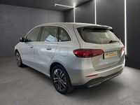 Gebraucht Mercedes E250 Progressive 163 PS (119 kW) 2024 Lack hightechsilber Limousine