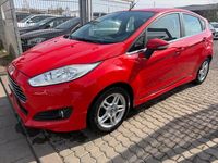 Gebraucht Ford Fiesta Titanium 80 PS (58 kW) 2014 Rot Kleinwagen