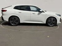 Gebraucht BMW iX2 M Sport 225 kW (306 PS) 2025 Alpinweiss iii SUV