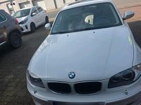 Gebraucht BMW 116 120 PS (88 kW) 2010 Weiß Kleinwagen
