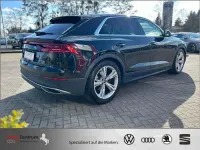 Gebraucht Audi Q8 Sport 340 PS (250 kW) 2023 Schwarz SUV
