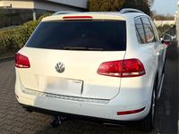 Gebraucht VW Touareg 204 PS (150 kW) 2013 Weiß SUV