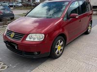 Gebraucht VW Touran 140 PS (102 kW) 2005 Rot Van / Kleinbus