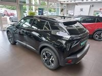 Neu Peugeot 2008 Allure 136 PS (100 kW) 2025 Perla nera schwarz metallic SUV
