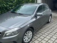 Gebraucht Mercedes A180 StreetStyle 122 PS (89 kW) 2015 Grau Kleinwagen