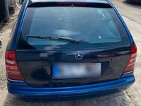 Gebraucht Mercedes C240 170 PS (125 kW) 2001 Blau Kombi