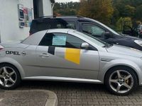 Gebraucht Opel Tigra 125 PS (91 kW) 2006 Silber Cabrio