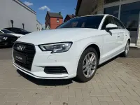 Gebraucht Audi A3 Comfort 116 PS (85 kW) 2018 Weiß Limousine