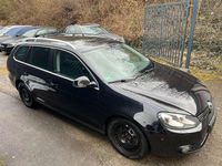 Gebraucht VW Golf VI 105 PS (77 kW) 2010 Deep black perleffekt Kleinwagen