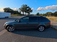 Gebraucht Skoda Octavia Ambition 140 PS (102 kW) 2015 Grau Kombi
