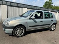 Second-hand Renault Clio II 75 CP (55 kW) 2000 Argintiu Hatchback