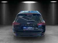 Gebraucht Ford Focus Titanium 125 PS (91 kW) 2025 Agate black Kombi