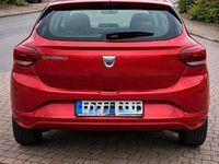 Gebraucht Dacia Sandero Comfort 101 PS (74 kW) 2021 Rot Limousine