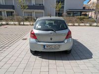 Gebraucht Toyota Yaris 69 PS (50 kW) 2008 Grau Kleinwagen