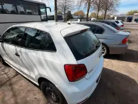 Gebraucht VW Polo 60 PS (44 kW) 2016 Weiß Kleinwagen