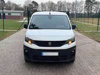 Gebraucht Peugeot Partner 131 PS (96 kW) 2019 Weiß Van / Kleinbus