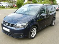 Gebraucht VW Touran Trendline 105 PS (77 kW) 2015 Blau Van / Kleinbus